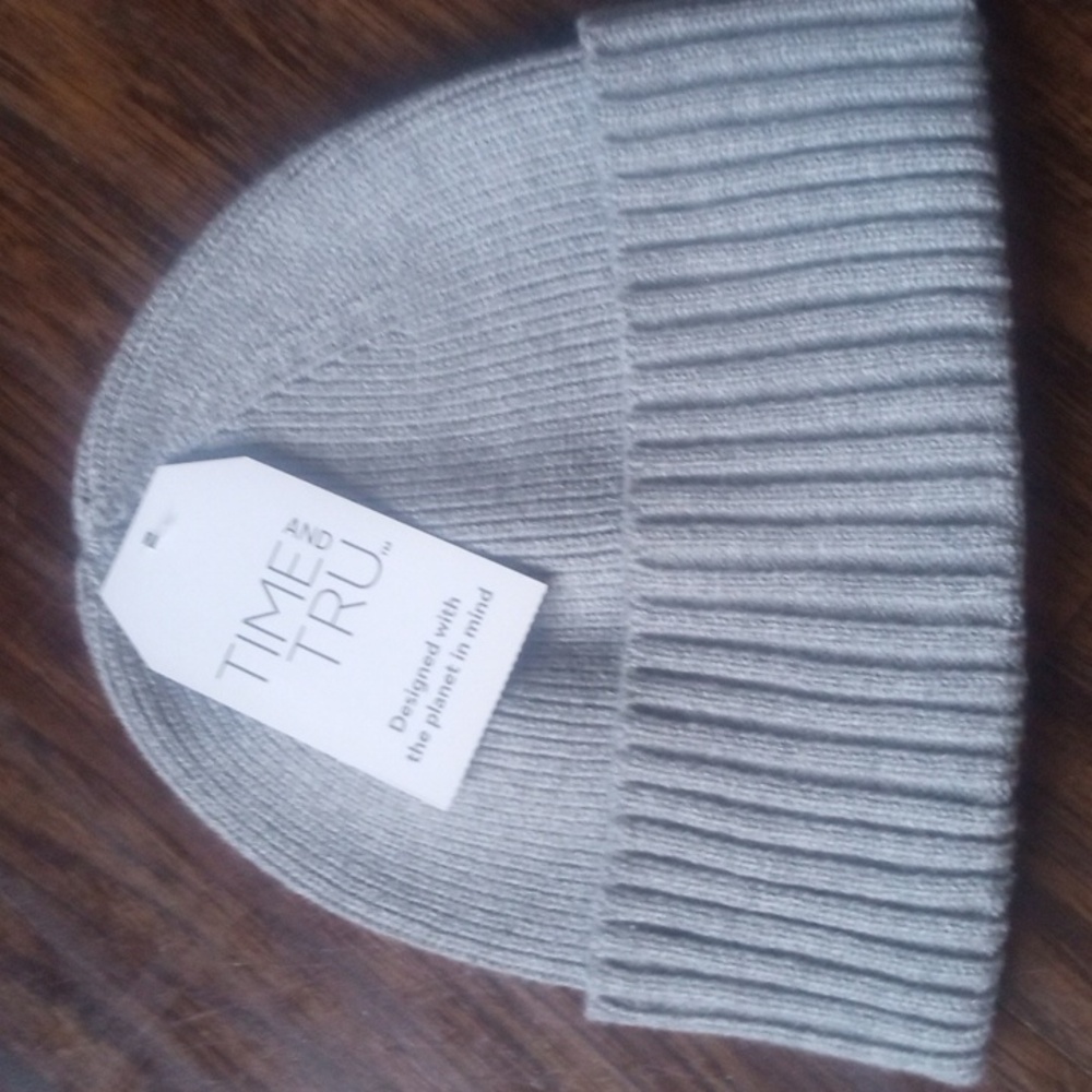 NWT Time and Tru Gray Knit Beanie
